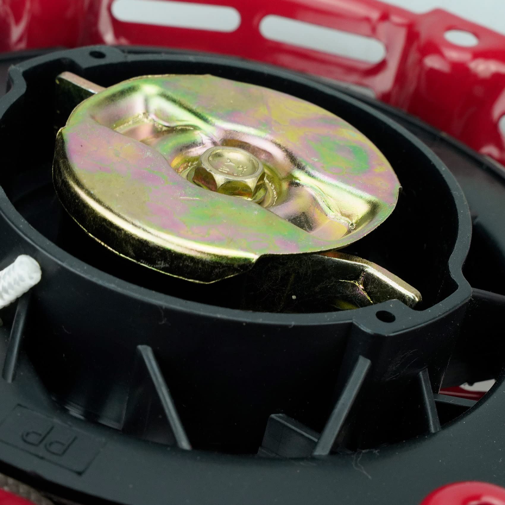 Ruma GX390 recoil starter assembly shown, enables easy pull starts during maintenance