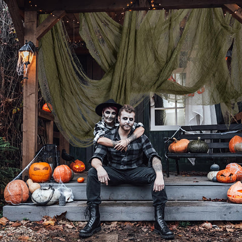 RunNico spooky fabric wall drape transforms plain walls into eerie scenes for events.