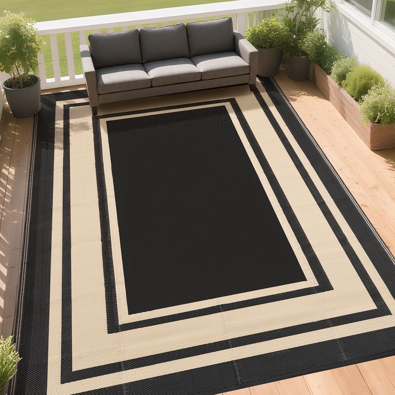 RURALITY outdoor rug with reversible design offers two styles.