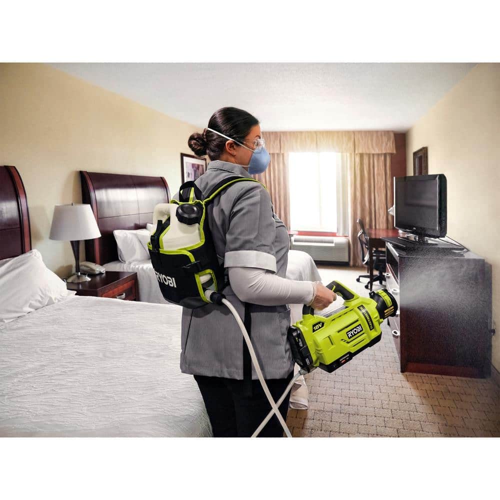 RYOBI ONE+ nozzle set to Medium pattern for mid-range coverage.