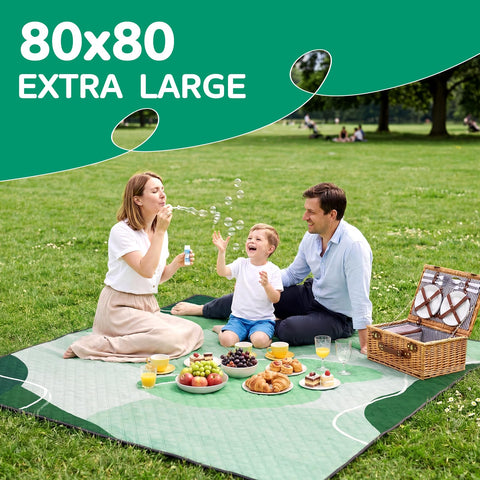 RYCHIC waterproof picnic blanket sandproof surface ideal for beach outings and quick cleanup.