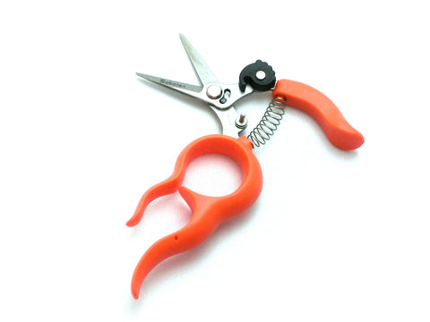 Saboten hold-free harvest scissors 1318S enable one-handed vegetable harvesting