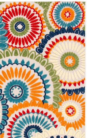 Close-up of Safavieh Cabana fibers, durable polypropylene, easy to clean after spills.