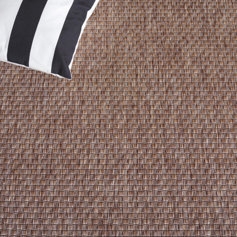 SAFAVIEH Courtyard natural-black runner in kitchen or dining areas with easy cleaning.