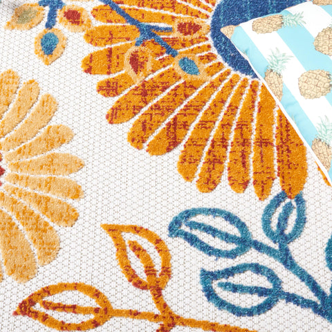 Safavieh Cabana indoor-outdoor rug shown in a versatile 4x6 size for hallways.