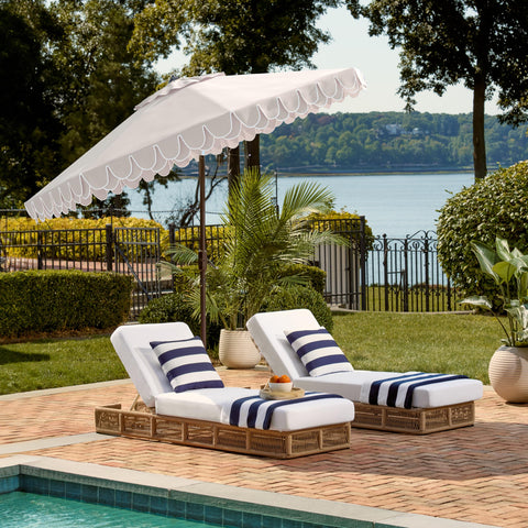 SAFAVIEH versatile shade solution for dining and lounging.