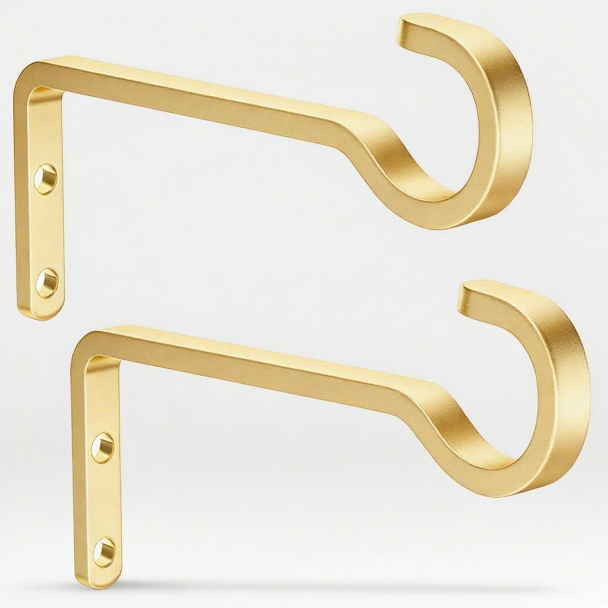 Saffruff 6-inch gold outdoor plant hanger provides sturdy support for baskets and lanterns.