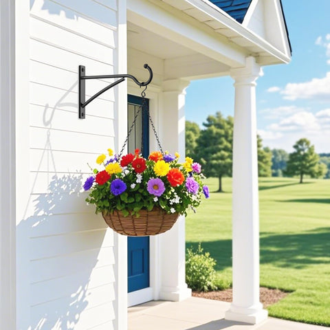 Saffruff indoor-outdoor metal hooks blending with modern spaces.