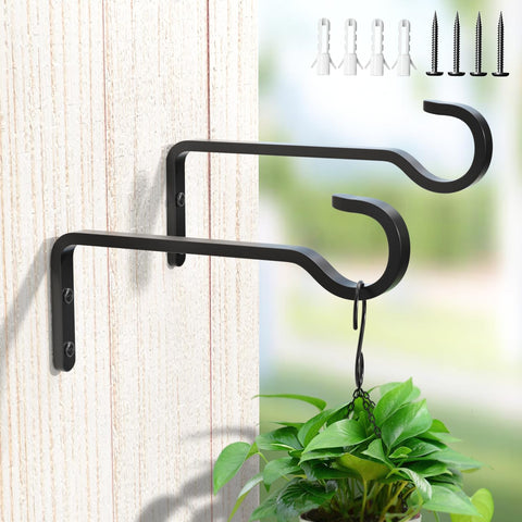 Saffruff tree or post mount hanger for outdoor arrangements