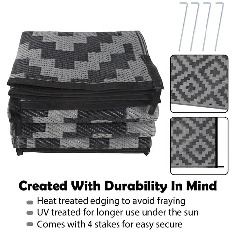 SAND MINE easy-clean outdoor rug ready to rinse away dirt