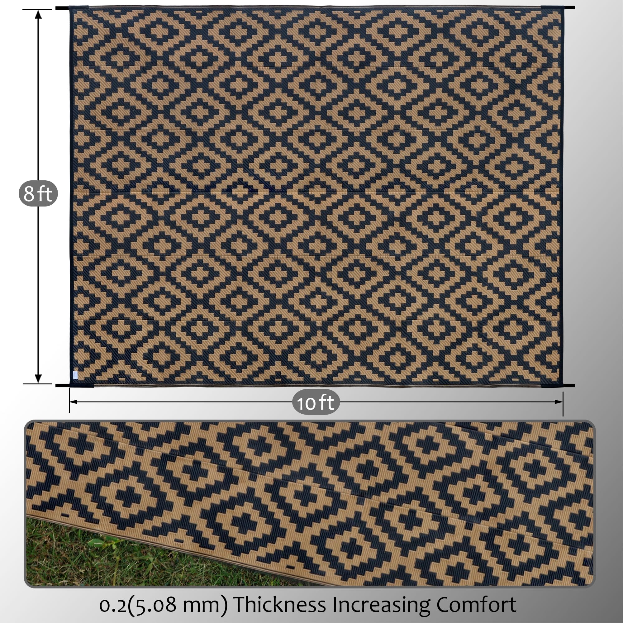 SAND MINE plastic straw rug at the beach offers easy cleanup after seaside gatherings