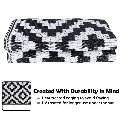 SAND MINE UV-stabilized outdoor rug protecting colors in sunlit spaces.