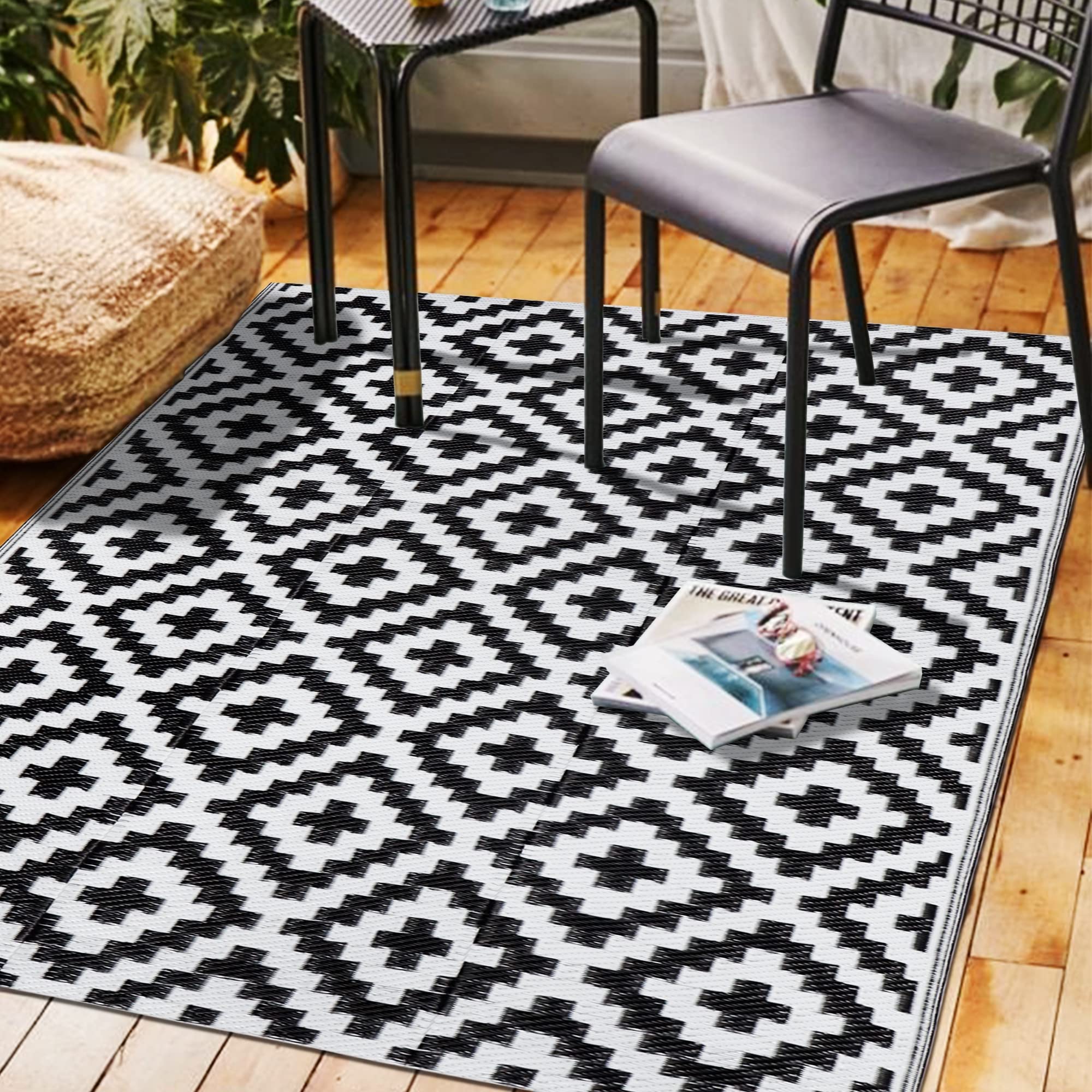 SAND MINE waterproof outdoor rug in black and white lattice for durable patio decor.