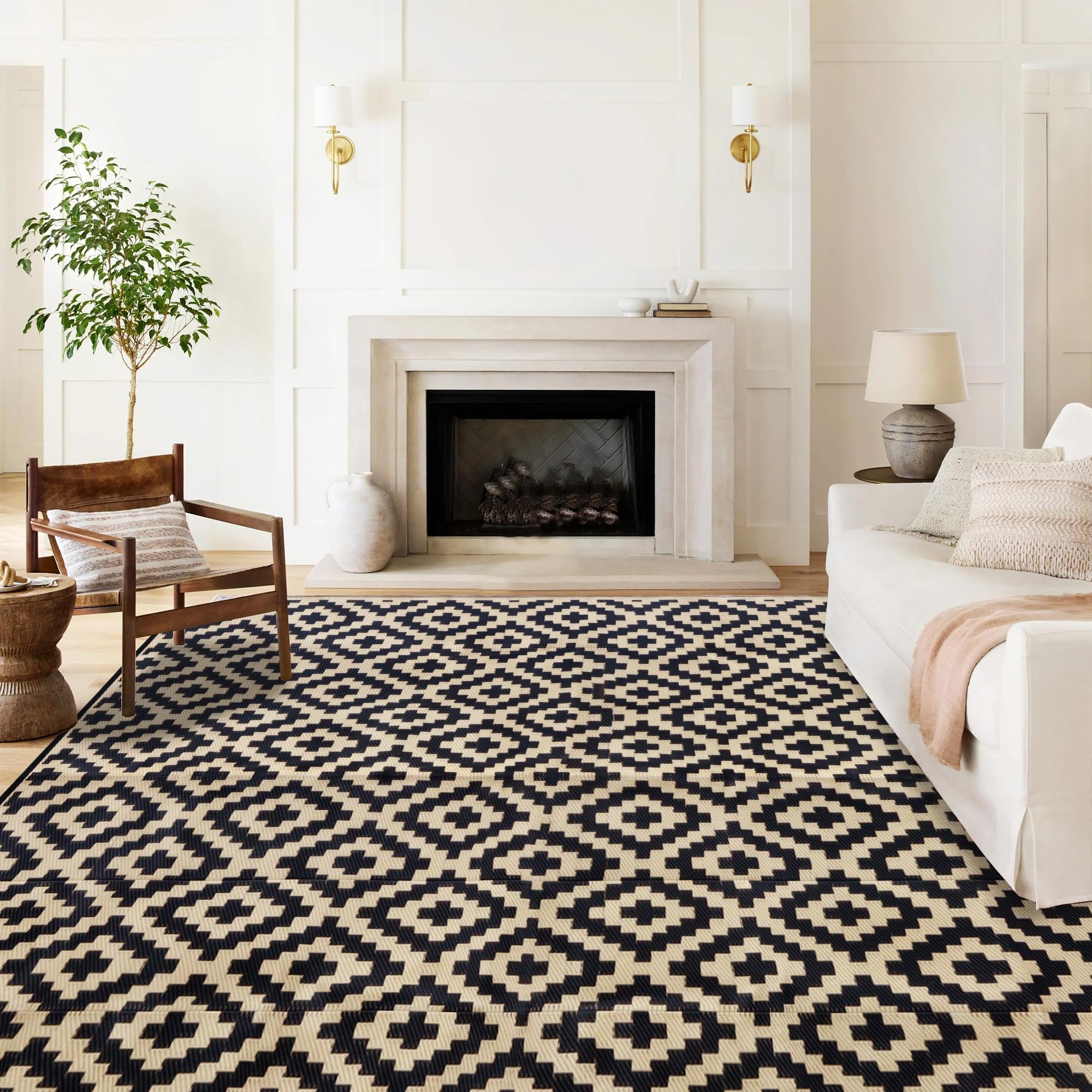 SAND MINE waterproof outdoor rug 8x10 in black and beige for patios