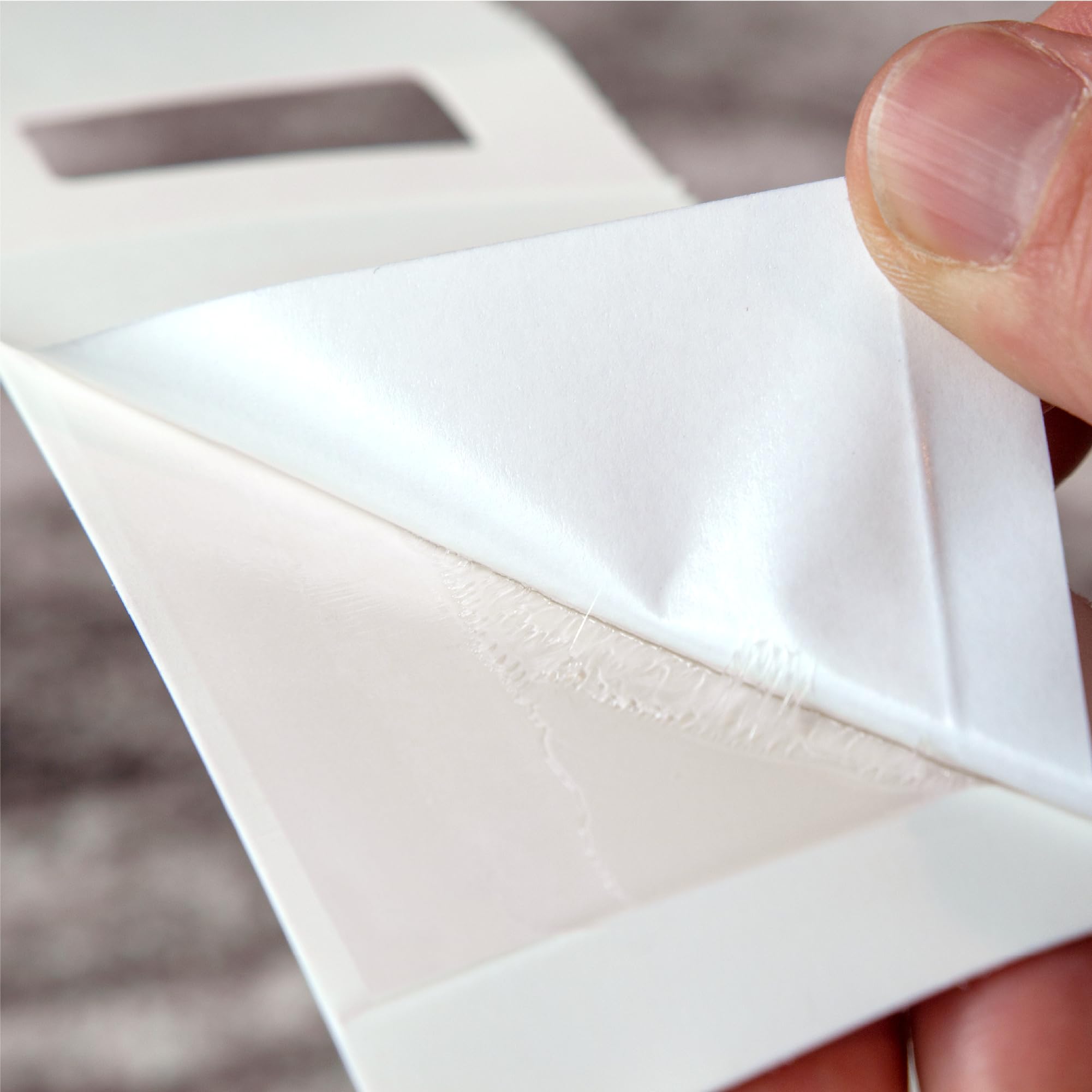 S&T INC non-toxic mess-free design supports safe, clean pest management.