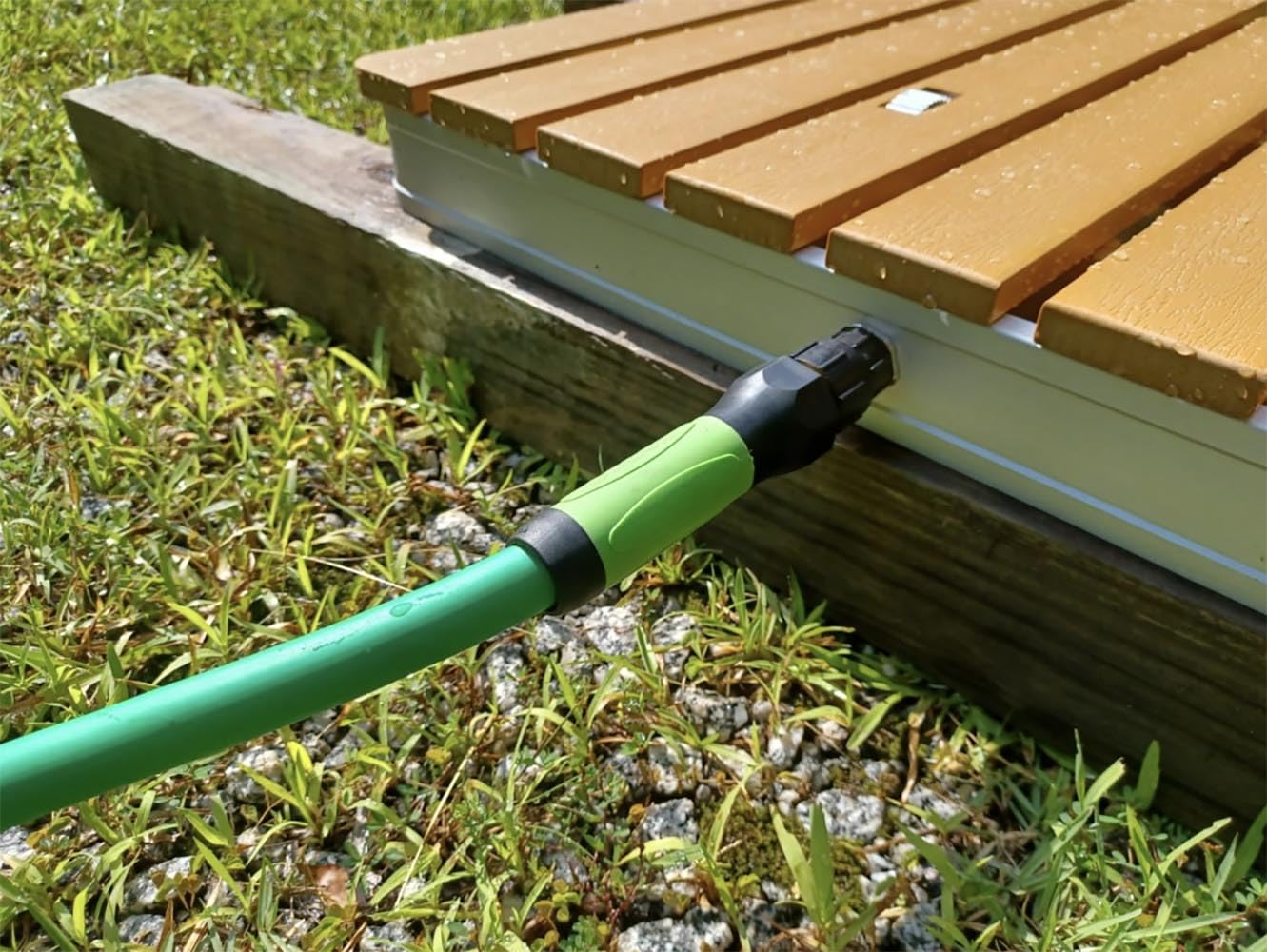 SANFU hose maintains flexibility from -40°F to 150°F for year-round use.