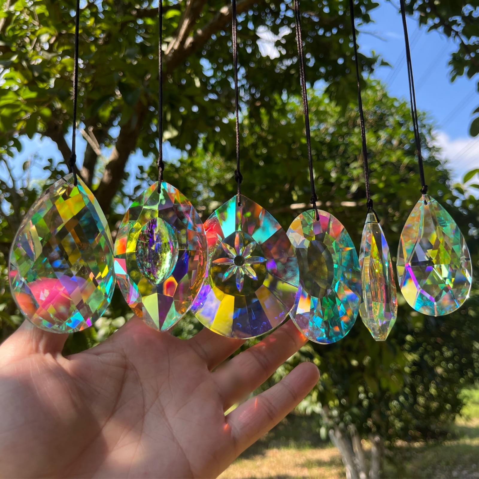 SANPLMG multi facet prisms scatter light for ambient rainbow displays