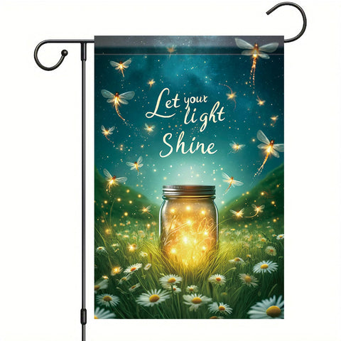 Saoplasa firefly mason-jar flag enhances outdoor ambiance with warm light.