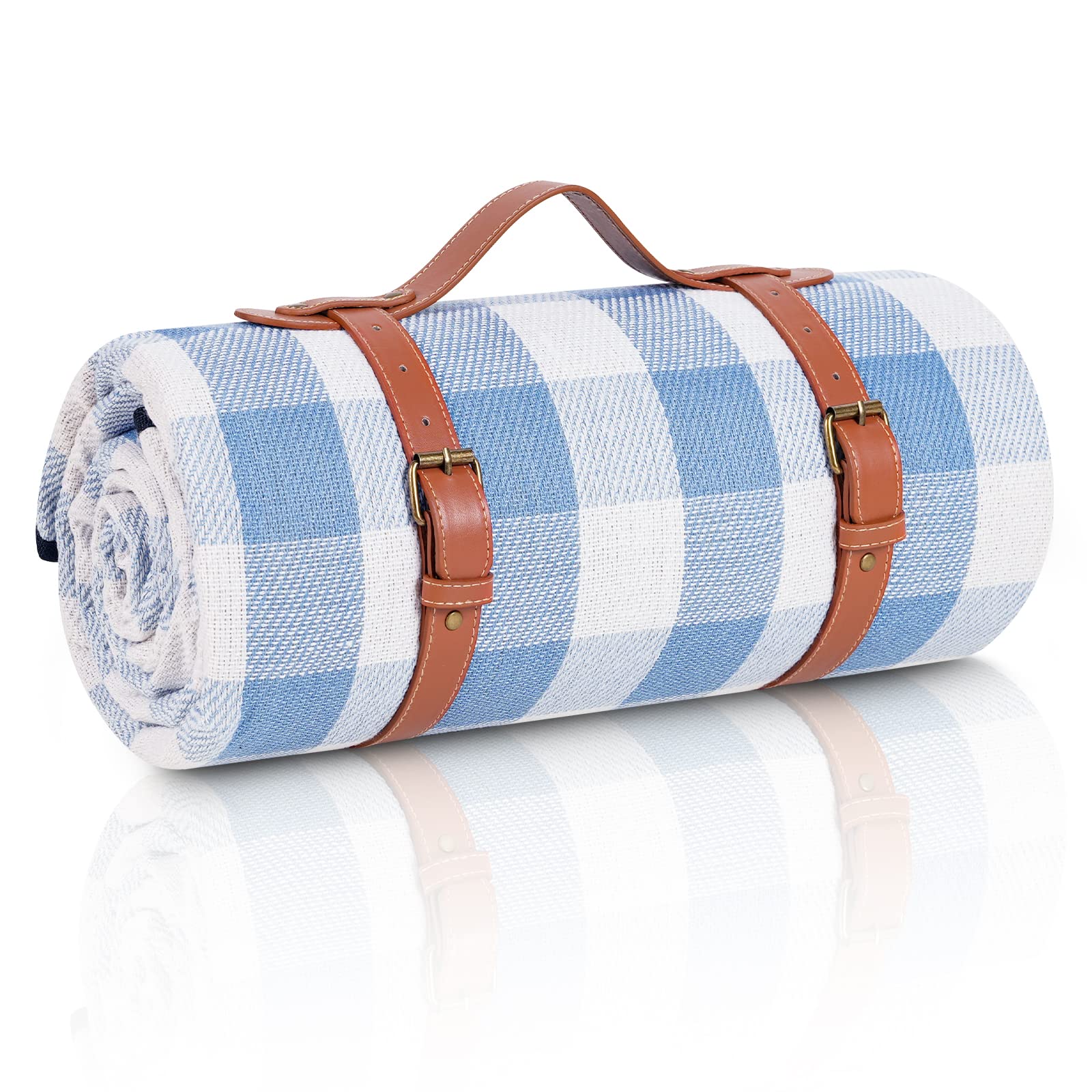 Sapsisel folded 80x80 picnic blanket for easy transport.