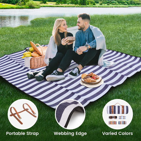 Sapsisel lightweight blanket designed for outdoor and indoor use
