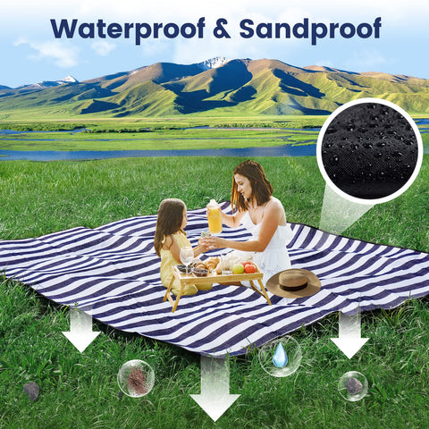 Sapsisel waterproof bottom layer protects from damp grass and wet sand