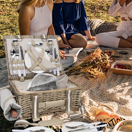 SatisInside couples outdoor picnic gift set ideal for occasions.