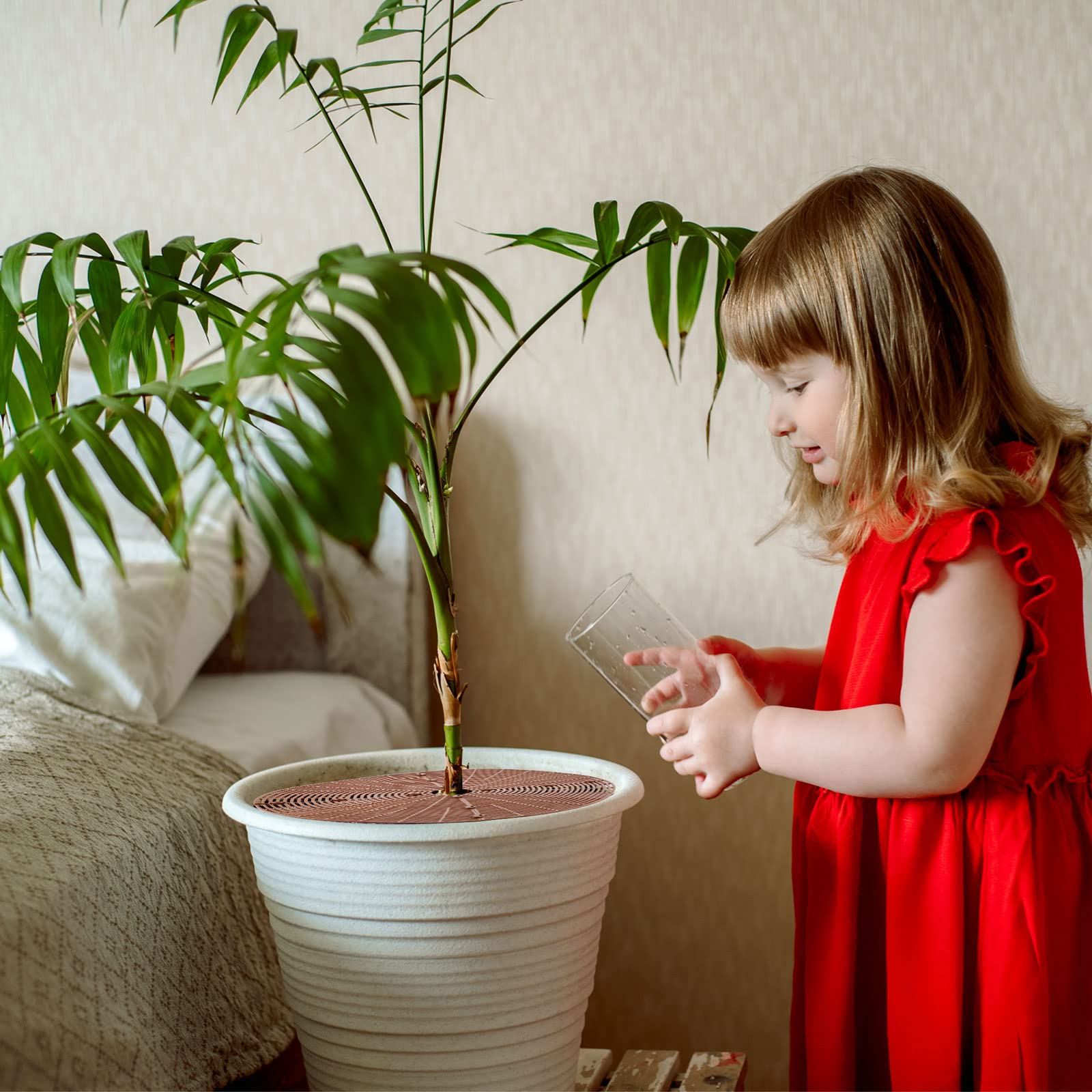 Sawysine indoor plant protector fits various pot sizes for mess-free living space