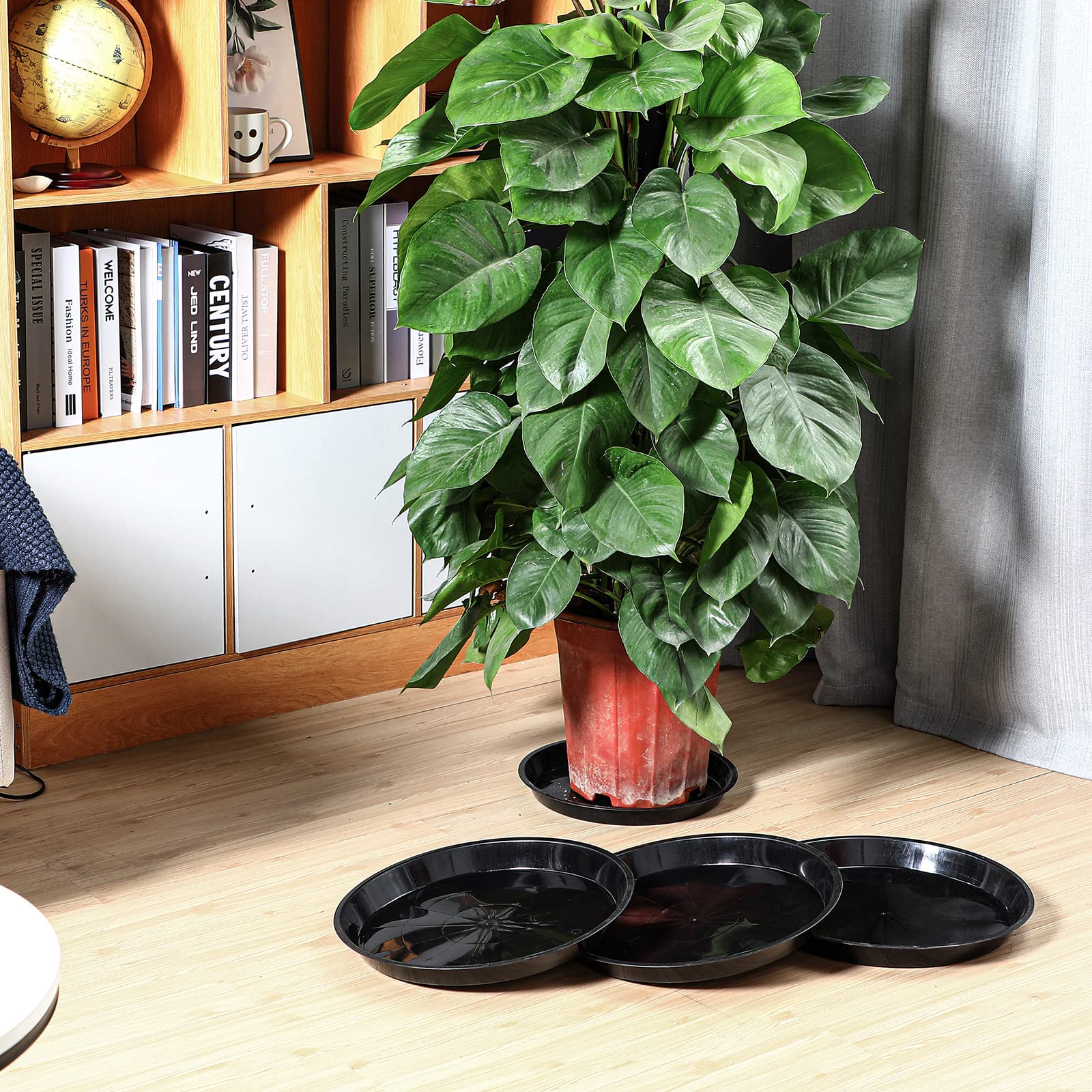 Sawysine plant saucer suitable for indoor and outdoor use