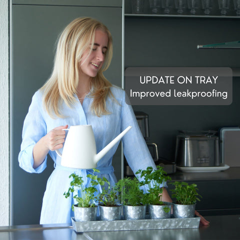 SCANDINORDICA five-pot set with overflow tray keeps surfaces clean