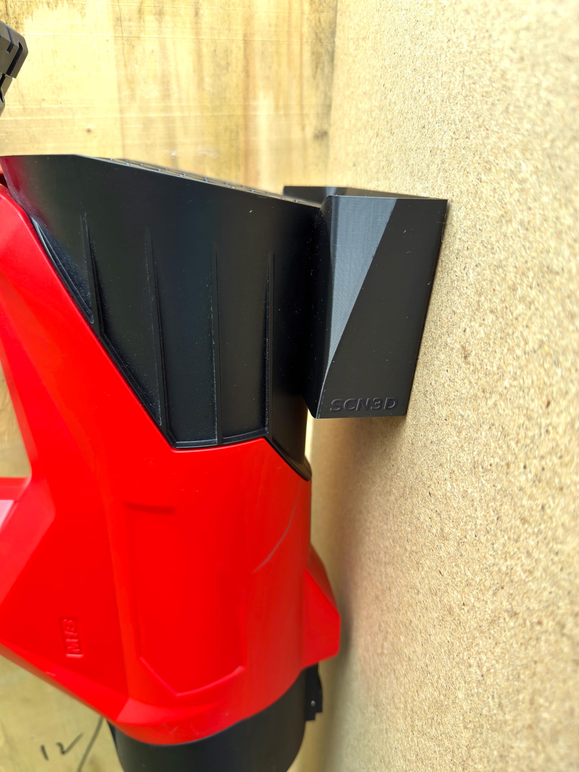 SCN3D USA-made wall mount offers sturdy, long-term garage storage