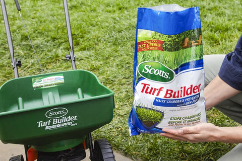 Close-up label detail highlighting pre-emergent weed prevention and lawn food benefits.