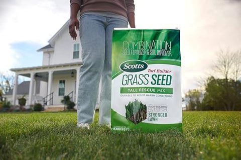 Scotts Turf Builder spreader-ready product with label-based settings.