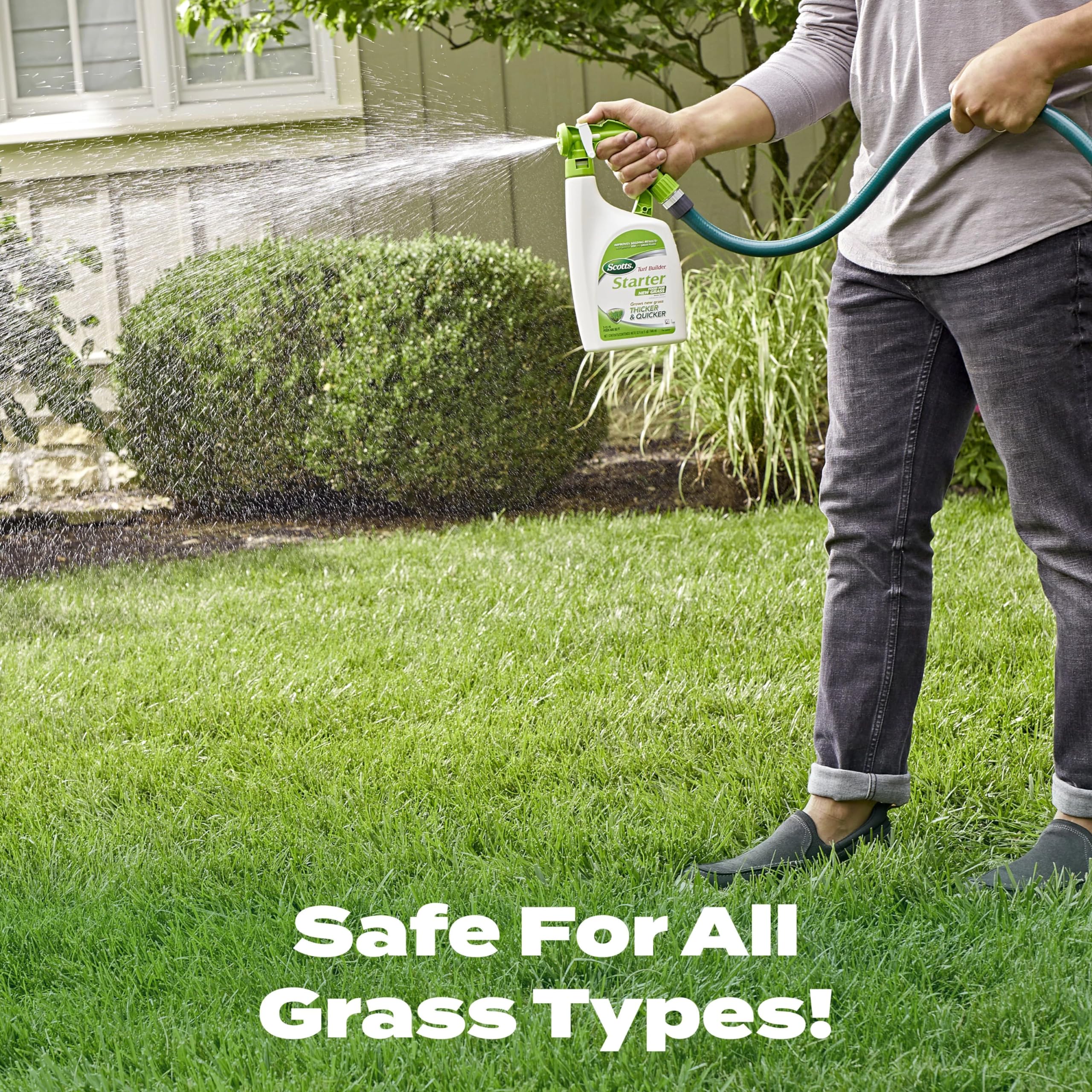 Scotts Turf Builder Starter Food hose-end connection for simple spraying.