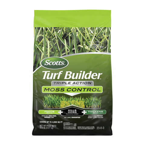 Scotts Turf Builder Triple Action moss control bag ready for moss treatment on lawns.