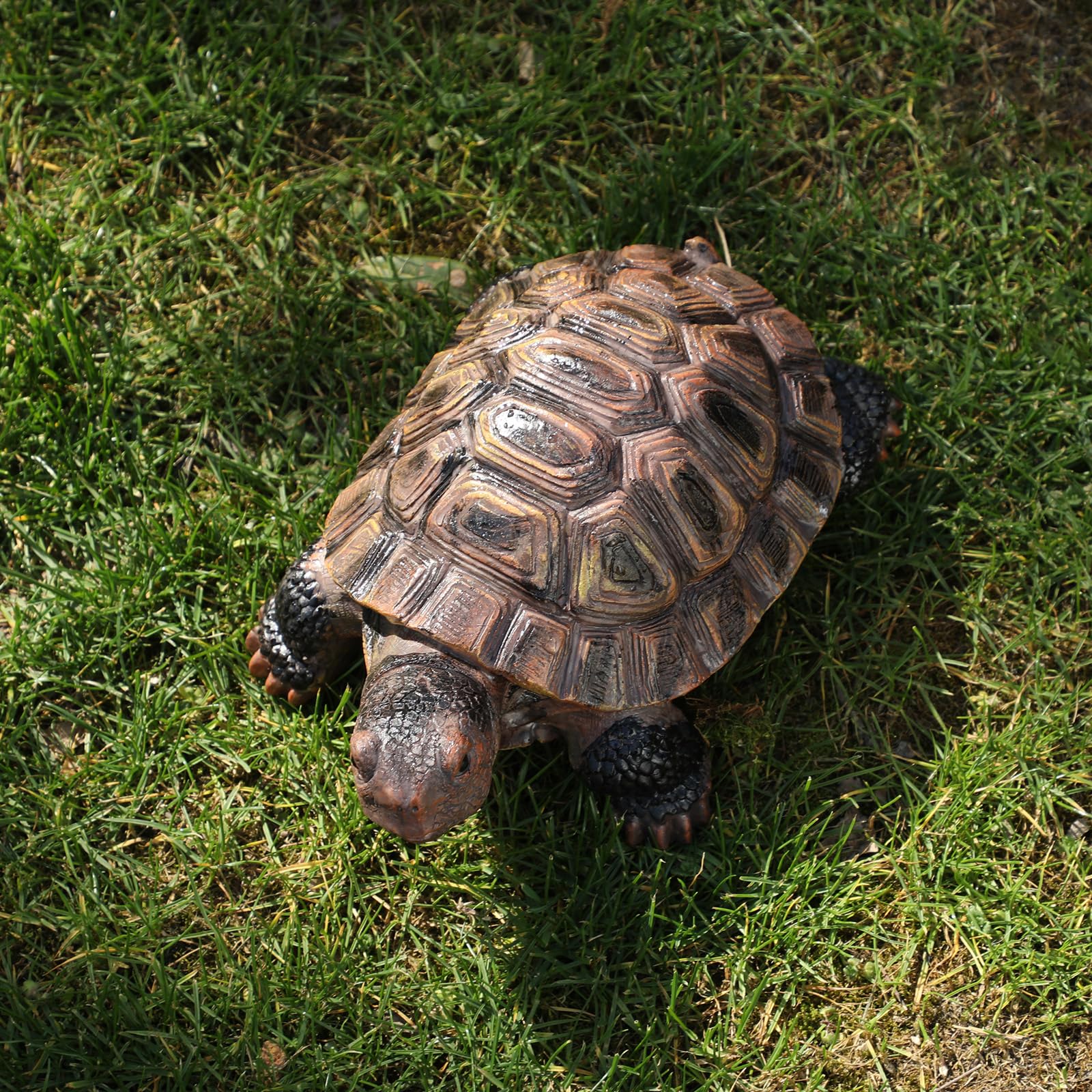 Sdeetesamjun turtle statue in resin garden for durable outdoor decor.
