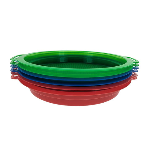 SE durable plastic construction resists wear during outdoor use.