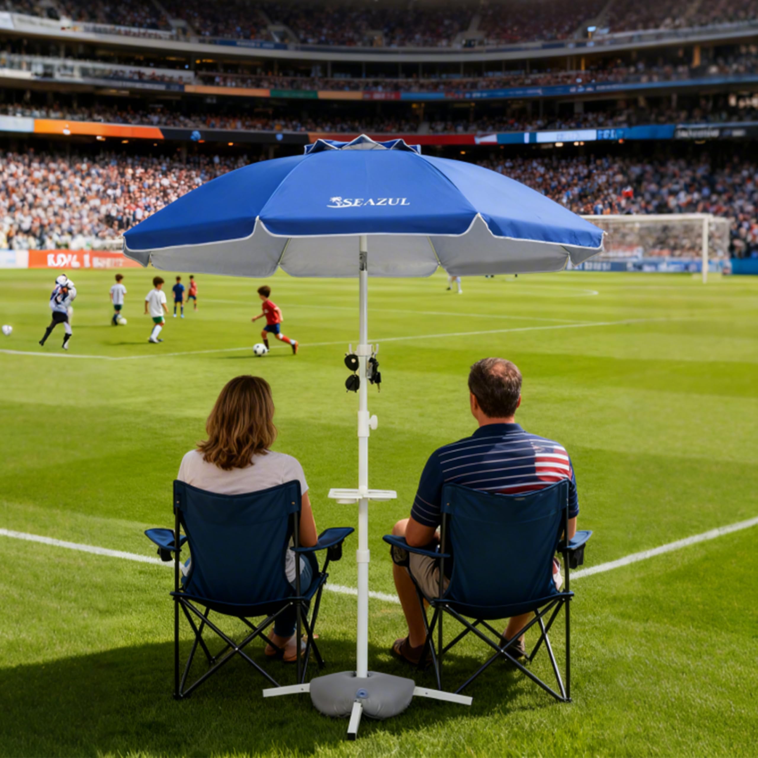 Seazul hanging hook adds convenient storage while you relax outdoors.