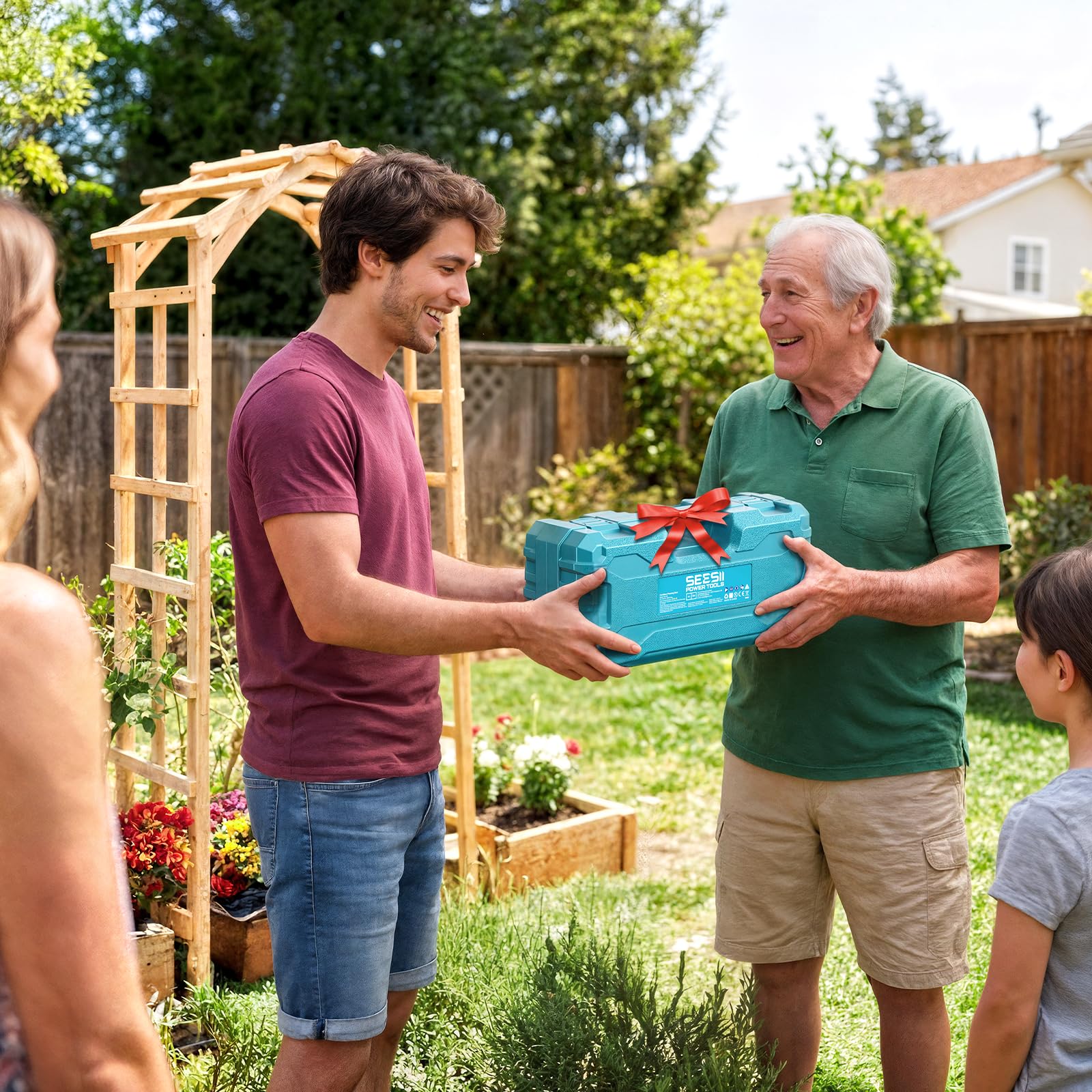 Seesii dual-battery pack powers longer pruning sessions