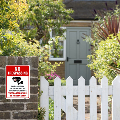 SEHINU red and white security sign boosts outdoor awareness.