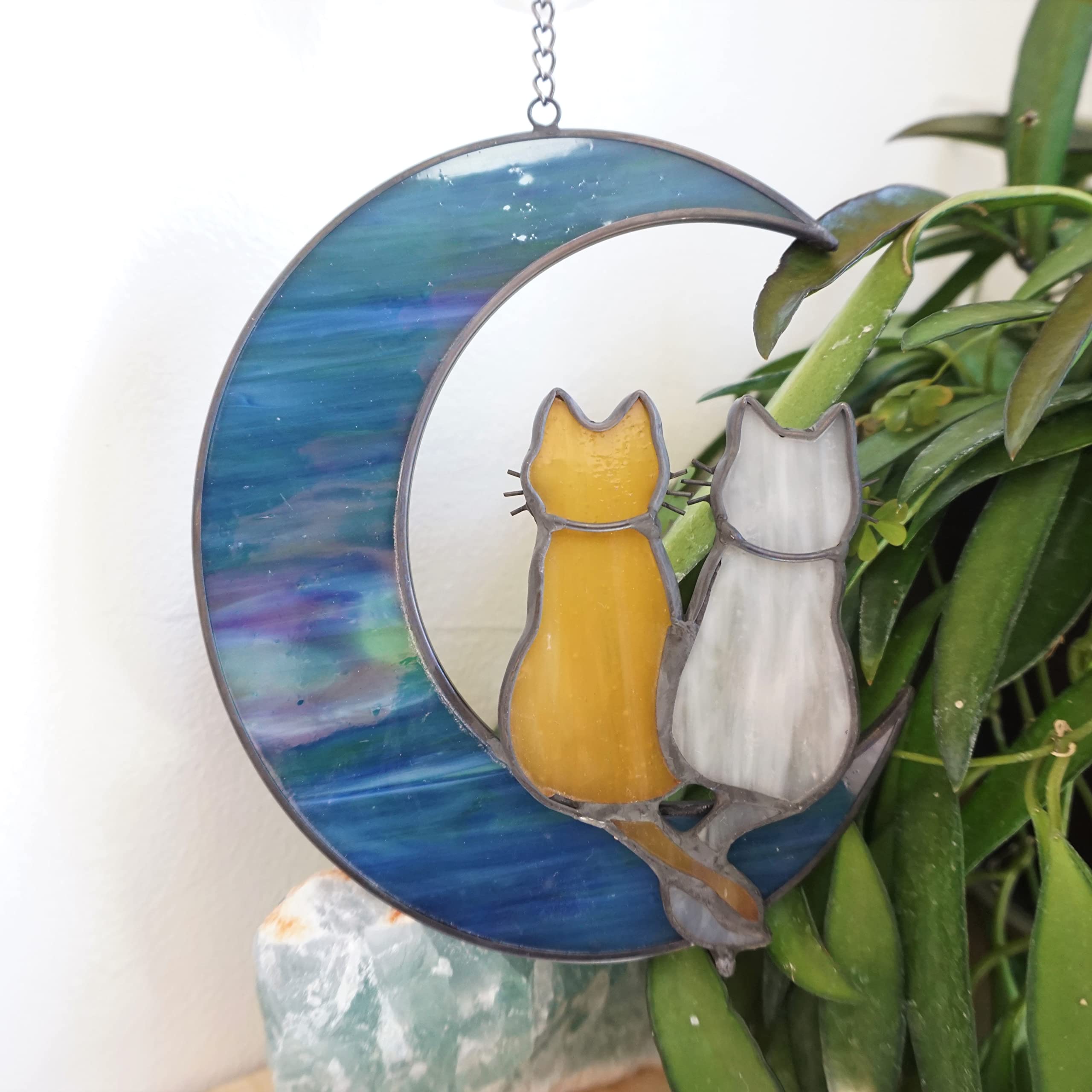 SENSORY4U Stained glass cat decor with moon inspires cozy artistic vibes.