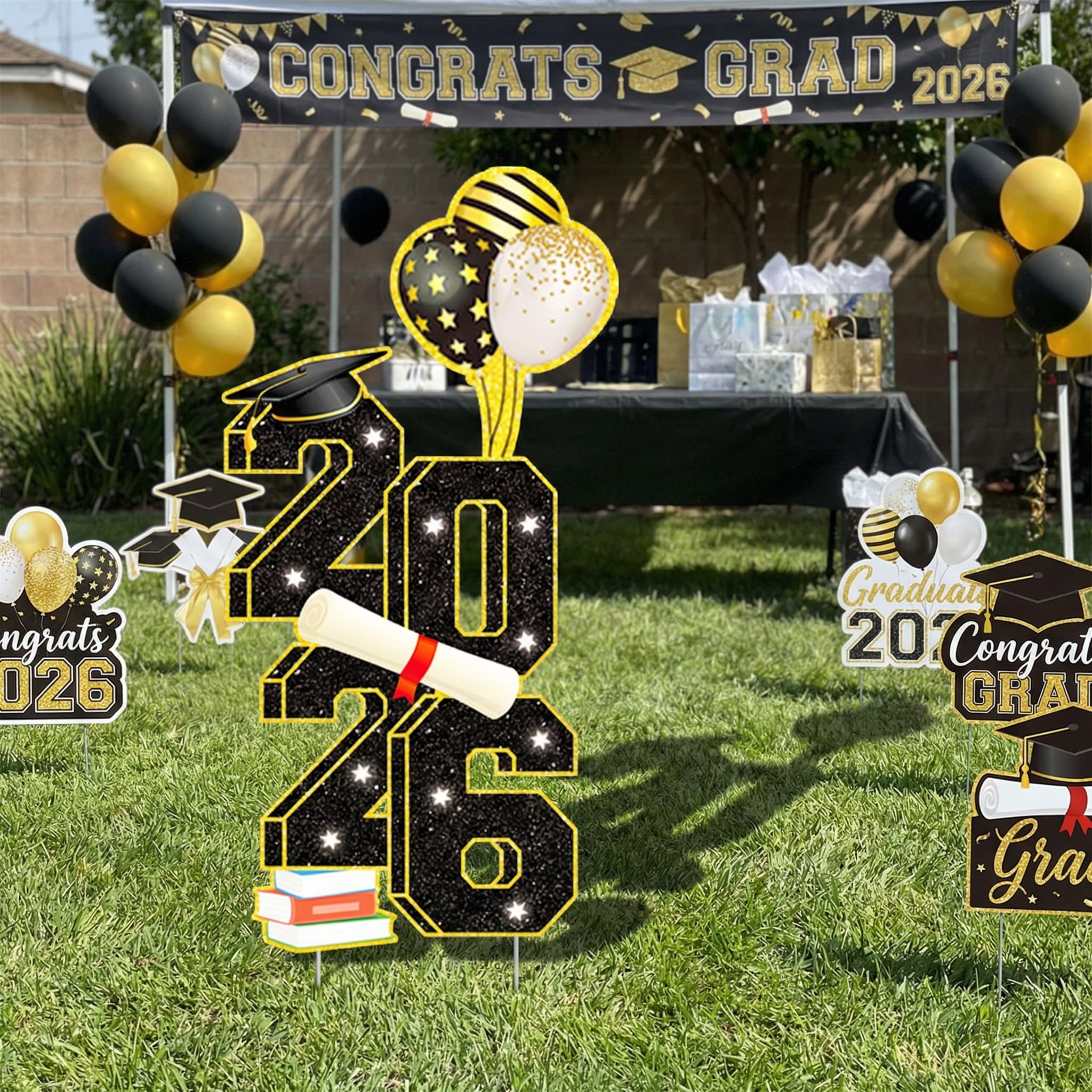 Sewrung weatherproof graduation yard sign withstands rain and sun.
