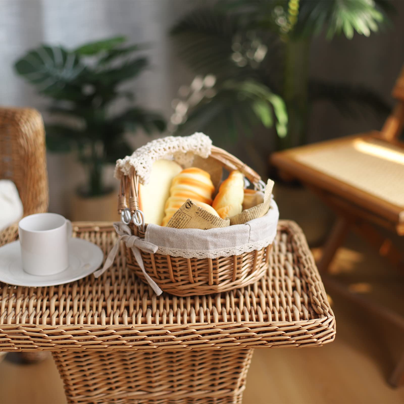 SHCMSADO bathroom or sewing basket keeps essentials organized.