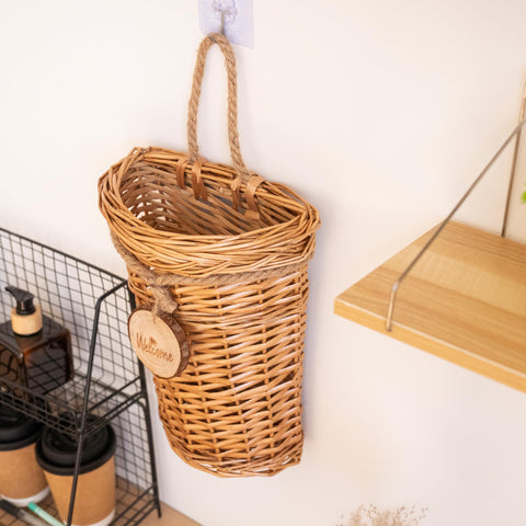 SHCMSADO wicker basket for artificial plants in stylish interiors.