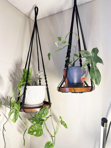 Shineloha natural wood shelves measure 12 inches and 9.8 inches for versatile arrangements.