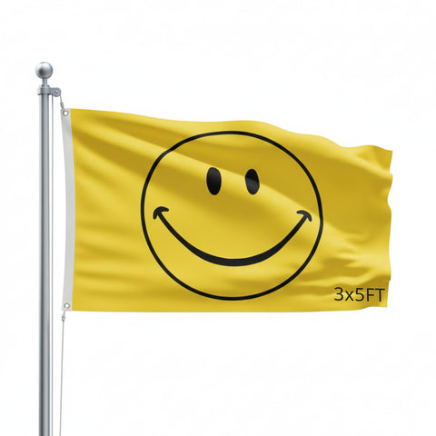 Shoe String King Smiley Face Flag 3x5, weather-ready for outdoor display