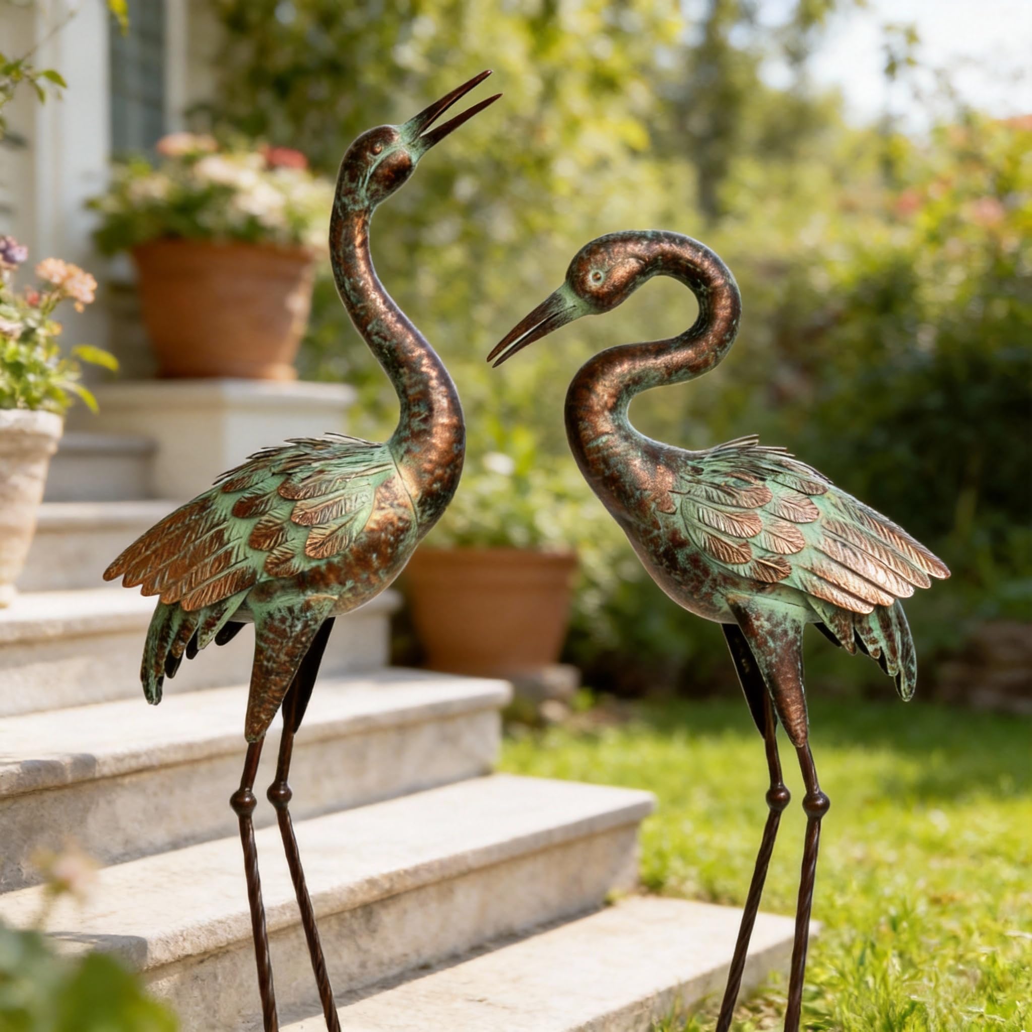 Shorayn metal statue with knock-down legs for easy shipping and setup