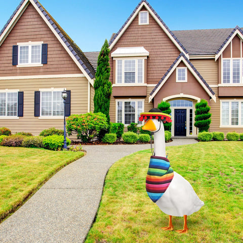 Shyyween fits standard lawn geese from 17 to 23 inches.