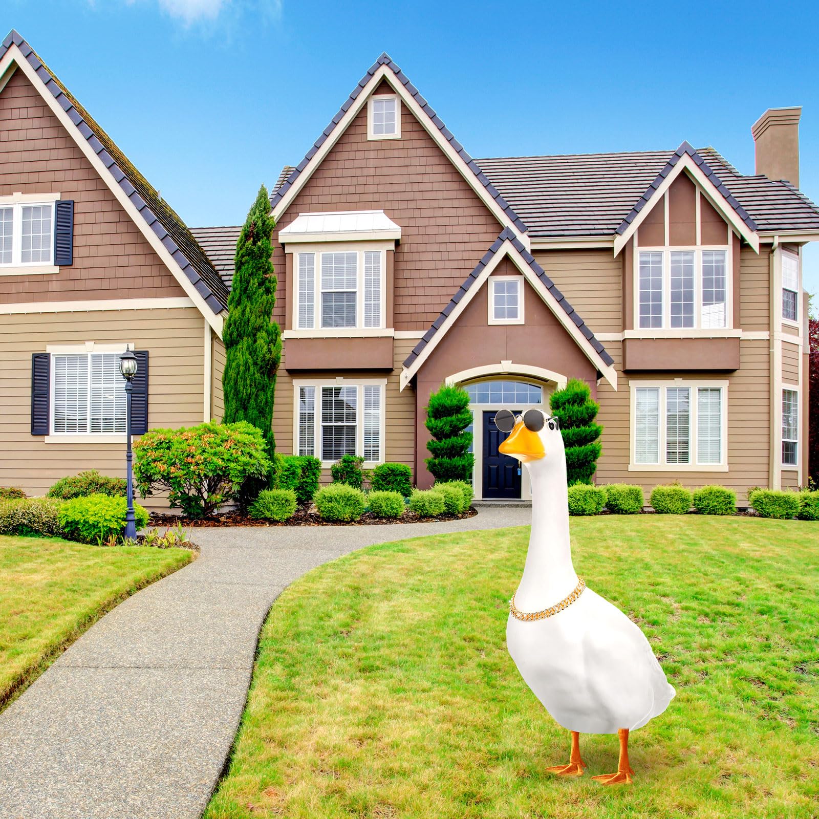 Shyyween yard party-ready goose outfit creates engaging character for events.