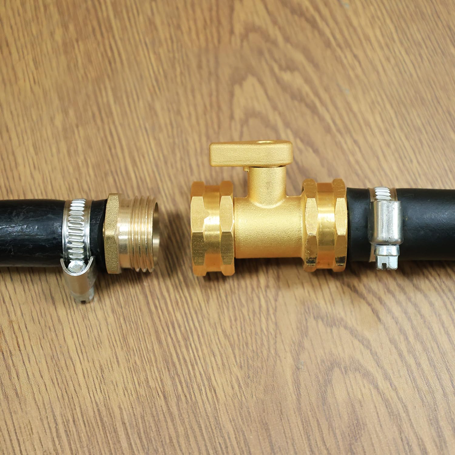 SIGURANTA valve pack includes washers and anti-leak tape for simple installation.