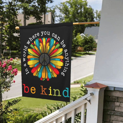 Siiuuol Double-Sided Garden Flag front and back visibility for passersby.